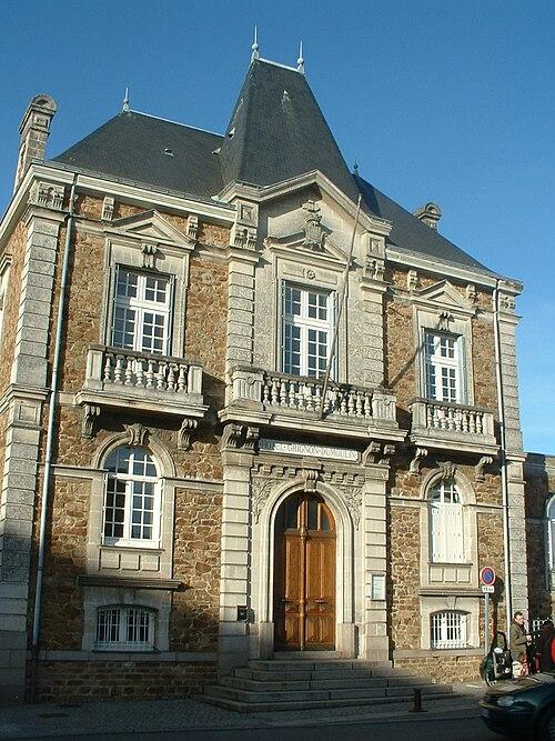 Rezé - Immobilier - CENTURY 21 By Ouest - Hôtel Grigon-Dumoulin (1895) ancien hôtel de Ville de Rezé, devenu annexe de la mairie