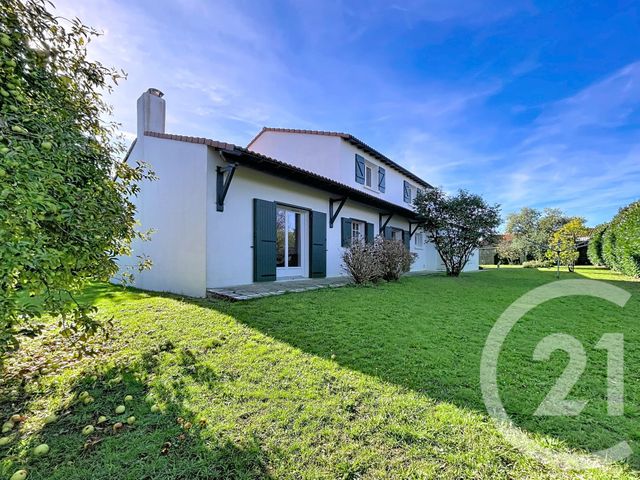 maison à vendre - 8 pièces - 210.0 m2 - REZE - 44 - PAYS-DE-LOIRE - Century 21 By Ouest