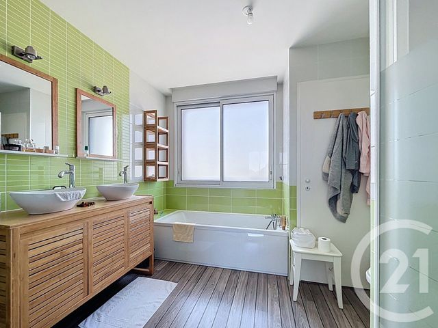 maison à vendre - 6 pièces - 170.0 m2 - REZE - 44 - PAYS-DE-LOIRE - Century 21 By Ouest