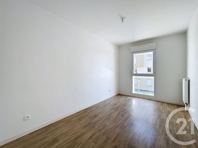 Appartement T4 à vendre - 4 pièces - 75.02 m2 - REZE - 44 - PAYS-DE-LOIRE - Century 21 By Ouest