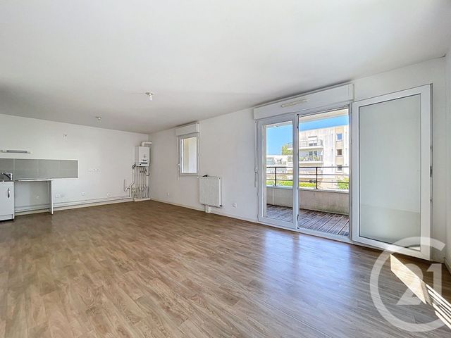 Appartement T4 à vendre - 4 pièces - 75.02 m2 - REZE - 44 - PAYS-DE-LOIRE - Century 21 By Ouest