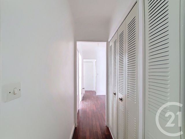 Appartement F2 à louer - 2 pièces - 50.4 m2 - REZE - 44 - PAYS-DE-LOIRE - Century 21 By Ouest