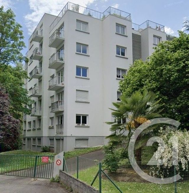 Appartement F2 à louer - 2 pièces - 50.4 m2 - REZE - 44 - PAYS-DE-LOIRE - Century 21 By Ouest