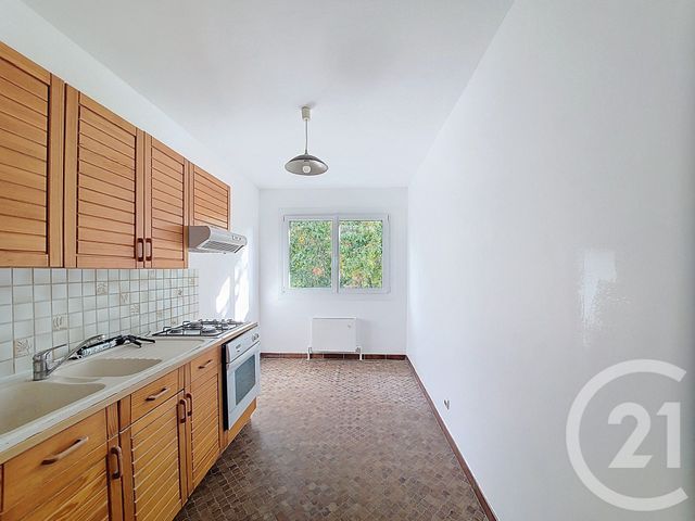 Appartement F2 à louer - 2 pièces - 50.4 m2 - REZE - 44 - PAYS-DE-LOIRE - Century 21 By Ouest