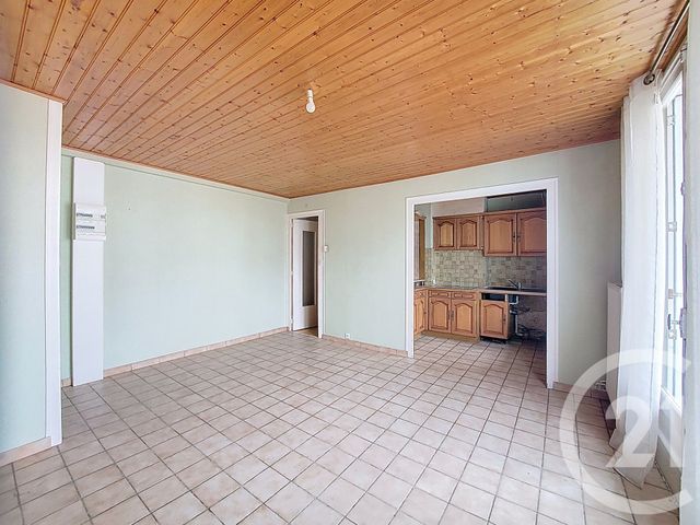 Appartement F4 à louer - 4 pièces - 71.73 m2 - REZE - 44 - PAYS-DE-LOIRE - Century 21 By Ouest