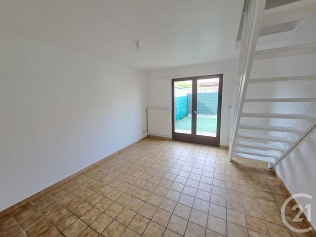 maison à louer - 3 pièces - 49.65 m2 - ST SEBASTIEN SUR LOIRE - 44 - PAYS-DE-LOIRE - Century 21 By Ouest