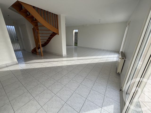 Afficher la photo en grand maison à louer - 5 pièces - 127.04 m2 - BASSE GOULAINE - 44 - PAYS-DE-LOIRE - Century 21 By Ouest