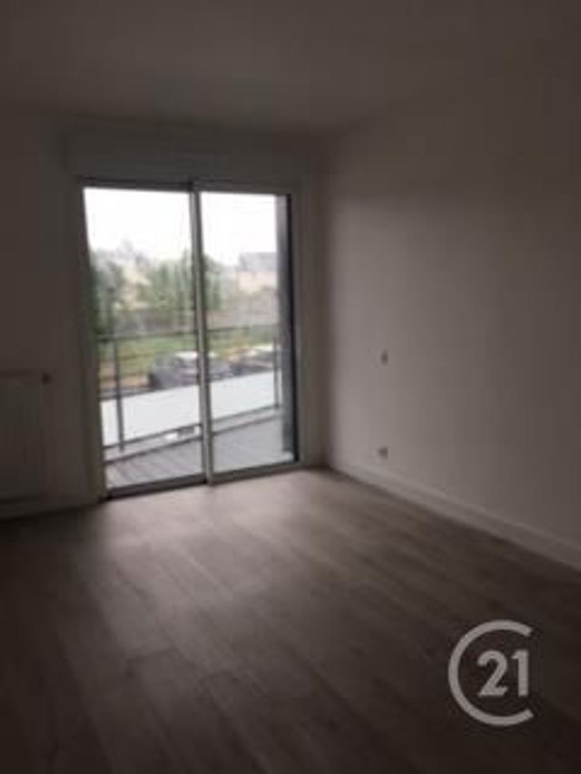 Afficher la photo en grand Appartement F3 à louer - 3 pièces - 68.48 m2 - CARQUEFOU - 44 - PAYS-DE-LOIRE - Century 21 By Ouest