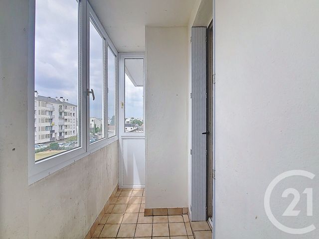 Appartement F4 à louer - 4 pièces - 71.73 m2 - REZE - 44 - PAYS-DE-LOIRE - Century 21 By Ouest