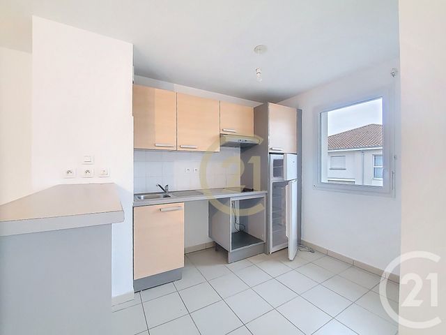 Appartement F3 à louer - 3 pièces - 65.21 m2 - ST SEBASTIEN SUR LOIRE - 44 - PAYS-DE-LOIRE - Century 21 By Ouest