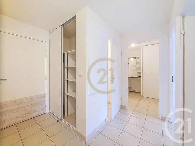 Appartement F3 à louer - 3 pièces - 65.21 m2 - ST SEBASTIEN SUR LOIRE - 44 - PAYS-DE-LOIRE - Century 21 By Ouest