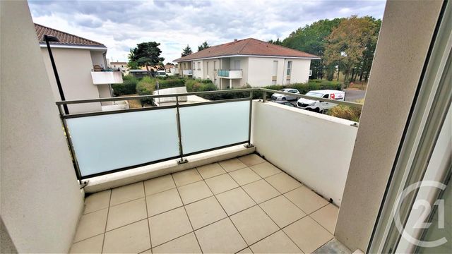 Appartement F3 à louer - 3 pièces - 65.21 m2 - ST SEBASTIEN SUR LOIRE - 44 - PAYS-DE-LOIRE - Century 21 By Ouest