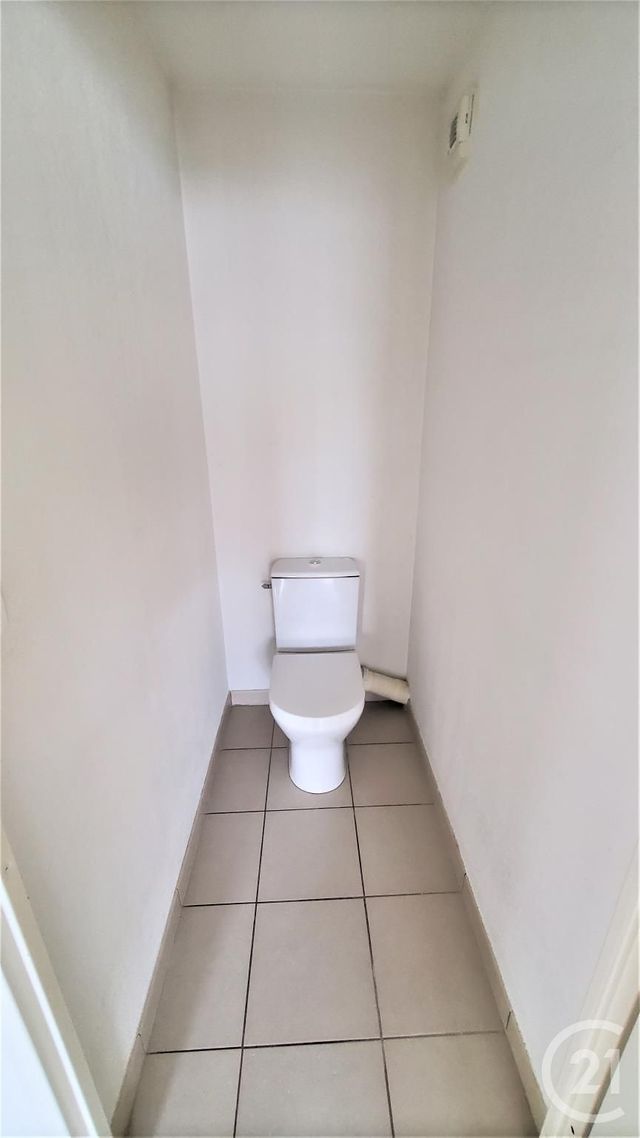 Appartement F3 à louer - 3 pièces - 65.21 m2 - ST SEBASTIEN SUR LOIRE - 44 - PAYS-DE-LOIRE - Century 21 By Ouest