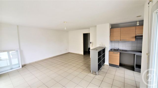 Appartement F3 à louer - 3 pièces - 65.21 m2 - ST SEBASTIEN SUR LOIRE - 44 - PAYS-DE-LOIRE - Century 21 By Ouest