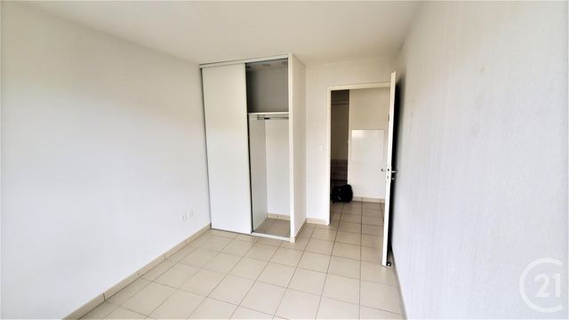 Appartement F3 à louer - 3 pièces - 65.21 m2 - ST SEBASTIEN SUR LOIRE - 44 - PAYS-DE-LOIRE - Century 21 By Ouest