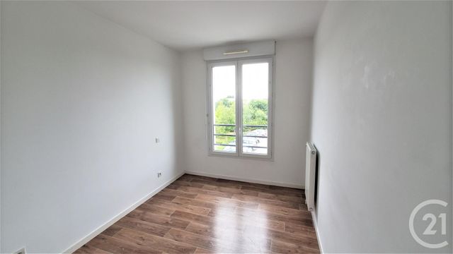 Appartement F3 à louer - 3 pièces - 62.11 m2 - BOUGUENAIS - 44 - PAYS-DE-LOIRE - Century 21 By Ouest