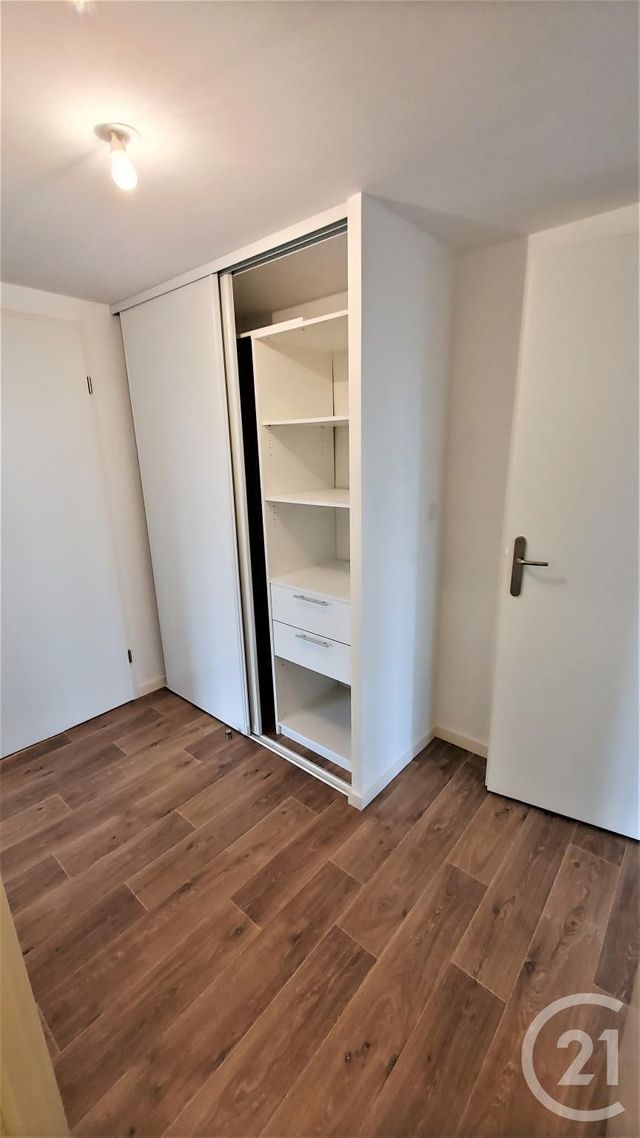 Appartement F3 à louer - 3 pièces - 62.11 m2 - BOUGUENAIS - 44 - PAYS-DE-LOIRE - Century 21 By Ouest
