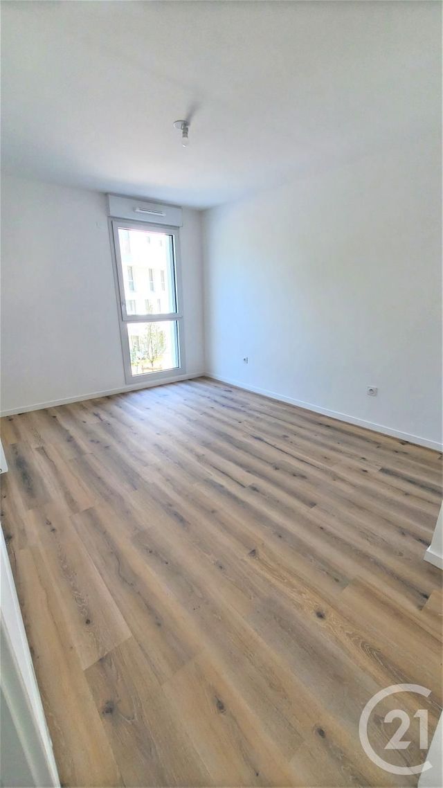 Appartement F2 à louer - 2 pièces - 46.8 m2 - ST HERBLAIN - 44 - PAYS-DE-LOIRE - Century 21 By Ouest