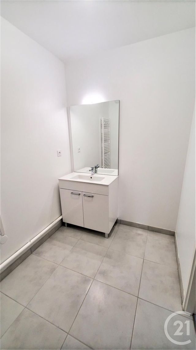 Appartement F2 à louer - 2 pièces - 46.8 m2 - ST HERBLAIN - 44 - PAYS-DE-LOIRE - Century 21 By Ouest