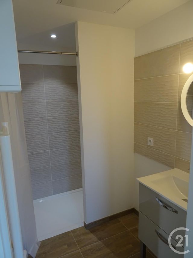 Appartement F2 à louer - 2 pièces - 30.43 m2 - ST SEBASTIEN SUR LOIRE - 44 - PAYS-DE-LOIRE - Century 21 Harmony