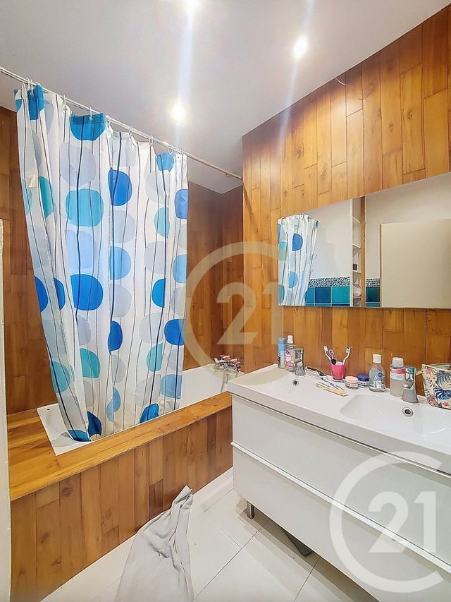 maison à louer - 6 pièces - 150.0 m2 - CHATEAU THEBAUD - 44 - PAYS-DE-LOIRE - Century 21 Harmony