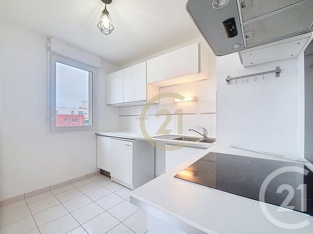 Appartement F3 à louer - 3 pièces - 62.11 m2 - BOUGUENAIS - 44 - PAYS-DE-LOIRE - Century 21 Harmony