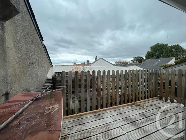 Appartement F2 à louer - 2 pièces - 55.35 m2 - REZE - 44 - PAYS-DE-LOIRE - Century 21 Harmony