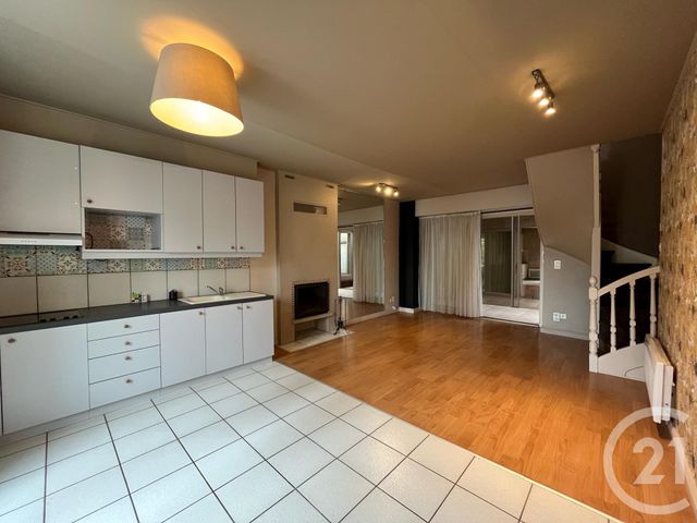 Appartement F2 à louer - 2 pièces - 55.35 m2 - REZE - 44 - PAYS-DE-LOIRE - Century 21 Harmony