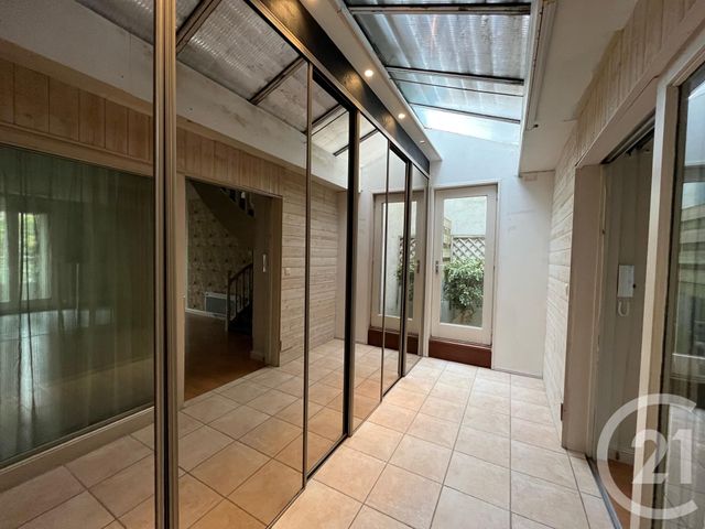 Appartement F2 à louer - 2 pièces - 55.35 m2 - REZE - 44 - PAYS-DE-LOIRE - Century 21 Harmony