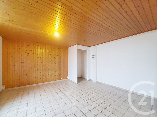 Appartement F4 à louer - 4 pièces - 71.73 m2 - REZE - 44 - PAYS-DE-LOIRE - Century 21 Harmony