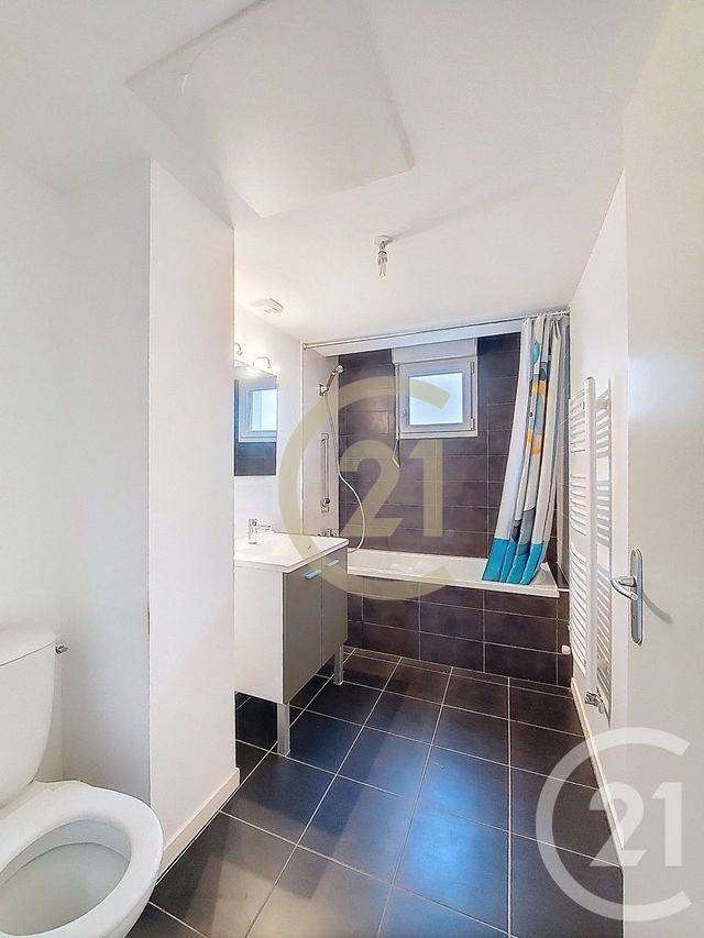 maison à louer - 4 pièces - 93.3 m2 - ST HERBLAIN - 44 - PAYS-DE-LOIRE - Century 21 Harmony